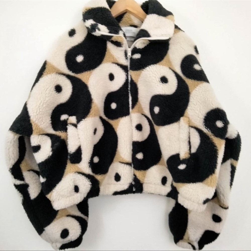 Urban Outfitters ( UO ) ying yang Sherpa zip up jacket